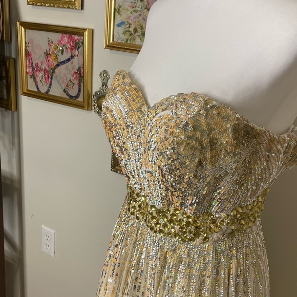 Sherri Hill Sparkly Show Stopper Strapless Gold and Cream Evening Gown Sz 4 - Picture 3 of 13